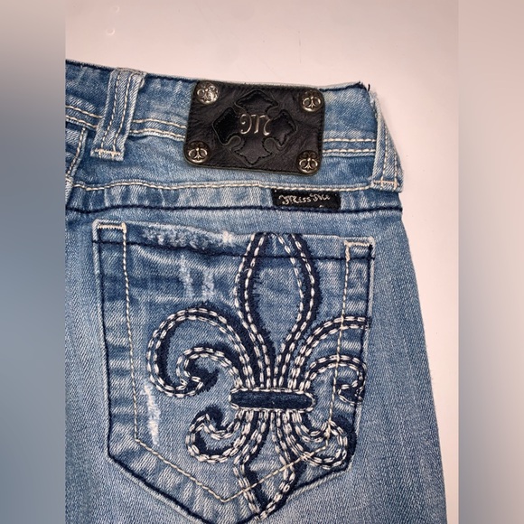 Miss Me Fleur De Lis Low Rise Y2K Denim Boot Cut Studded Jeans Embroidered 27 - Picture 11 of 12